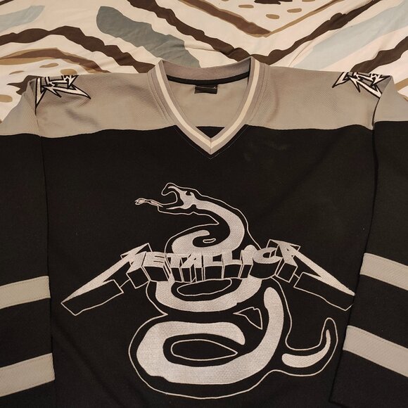Jersey Metallica x San José Shark Édition Très Limité Taille L Très bon état - Picture 2 of 6